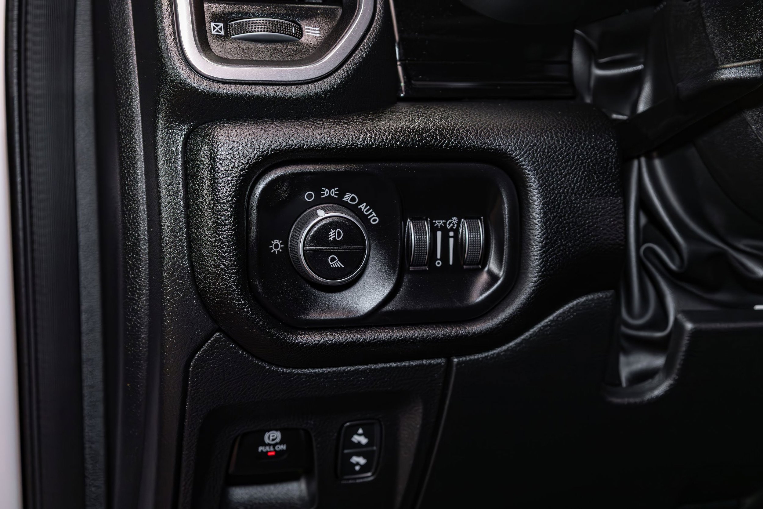 Used 2026 RAM 1500 Laramie w/ Night Edition AWD/4WD image 22