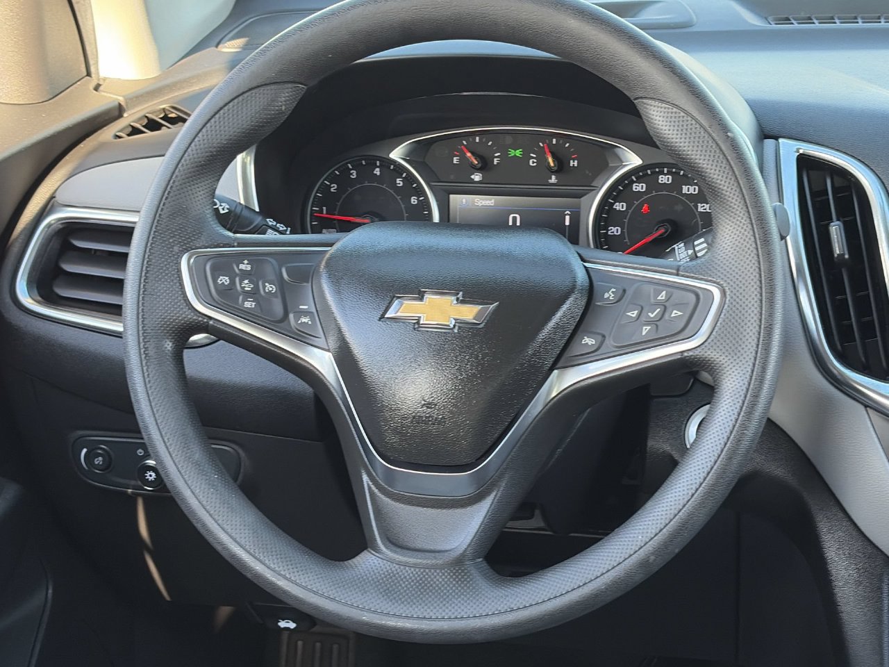 Used 2024 Chevrolet Equinox LS w/ LS Convenience Package FWD image 13