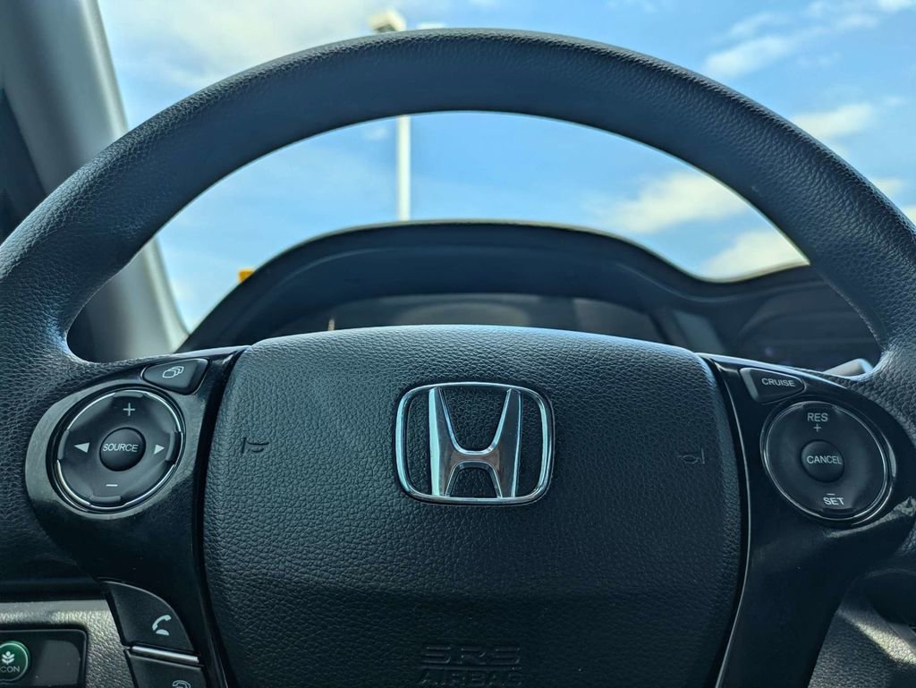 Used 2016 Honda Accord LX image 28