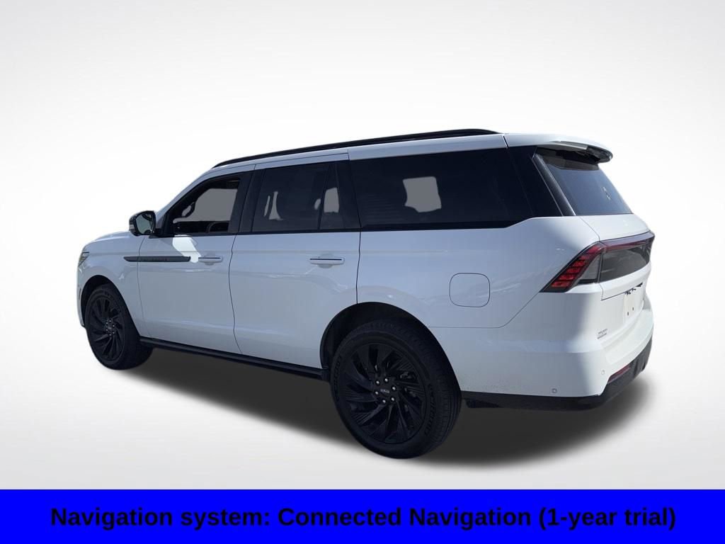 Used 2025 Lincoln Navigator Reserve w/ Jet Appearance Package image 3