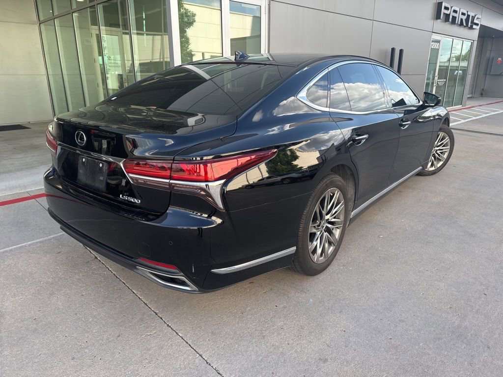 Used 2018 Lexus LS 500 w/ Accessory Package (Z2) RWD image 2
