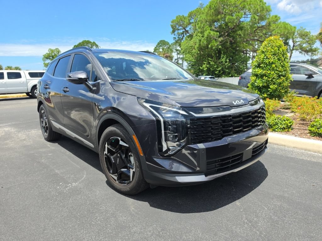 Used 2026 Kia Sportage EX w/ EX Panorama Roof Package FWD image 2