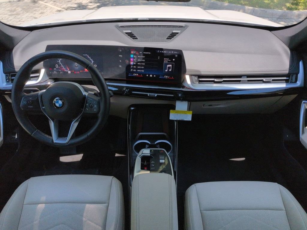 New 2025 BMW X1 xDrive28i w/ Convenience Package AWD/4WD image 15