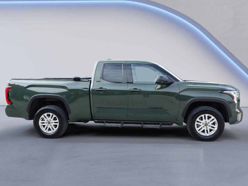 Used 2022 Toyota Tundra SR5 AWD/4WD image 9