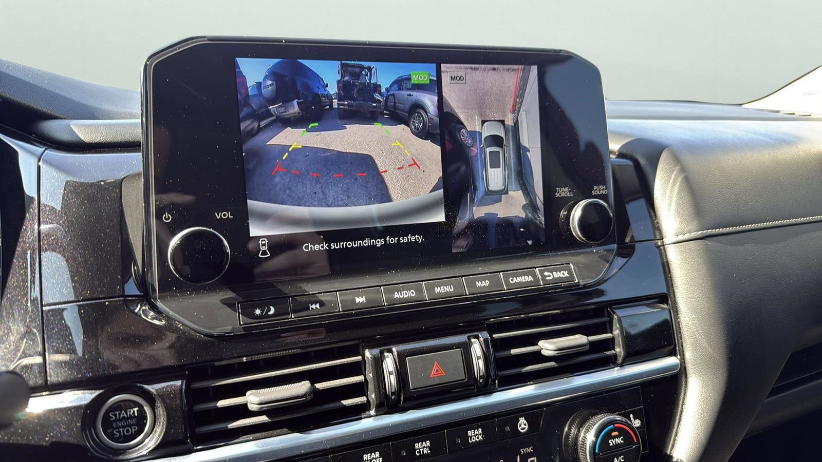 Used 2023 Nissan Pathfinder SL w/ SL Premium Package image 19