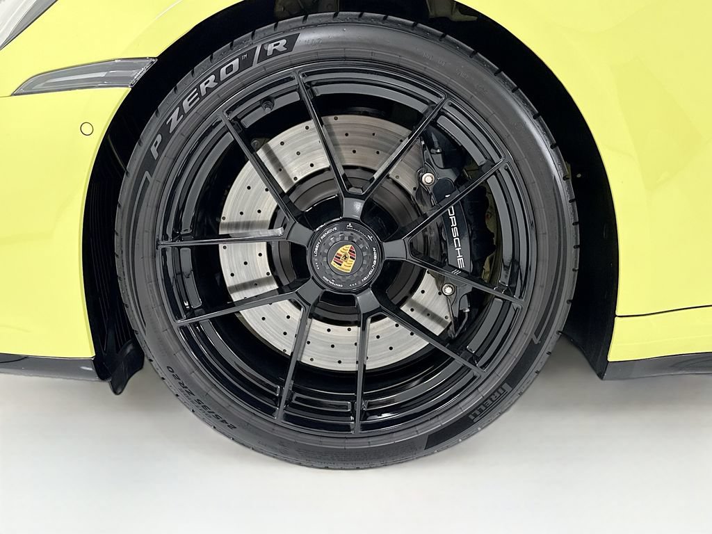 Certified 2026 Porsche 911 Carrera GTS RWD image 31