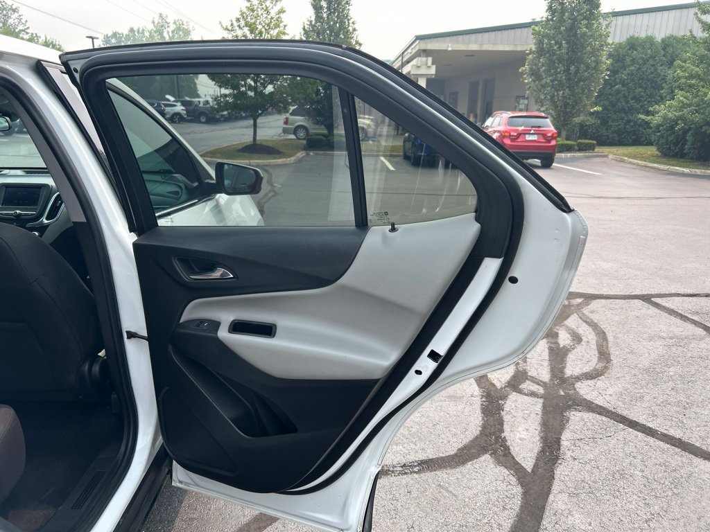 Used 2020 Chevrolet Equinox LT AWD/4WD image 30