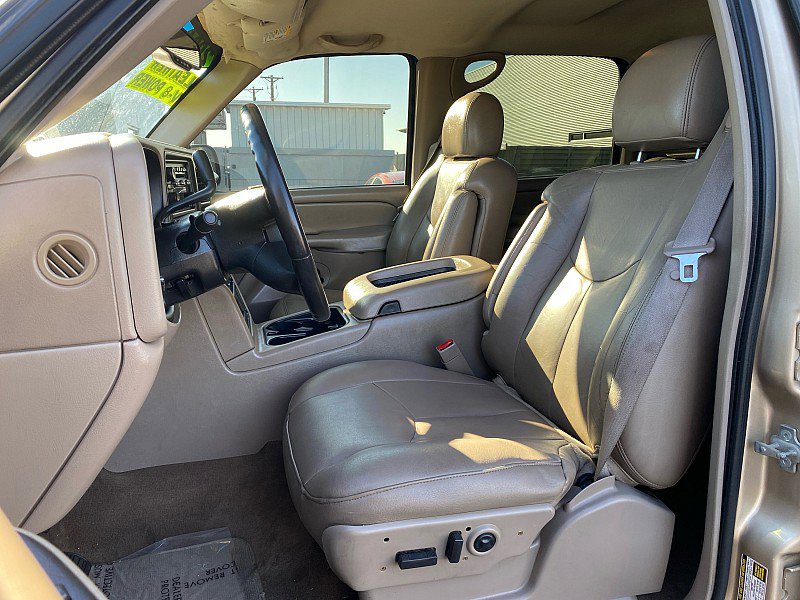 Used 2004 Chevrolet Silverado 2500 LT image 10