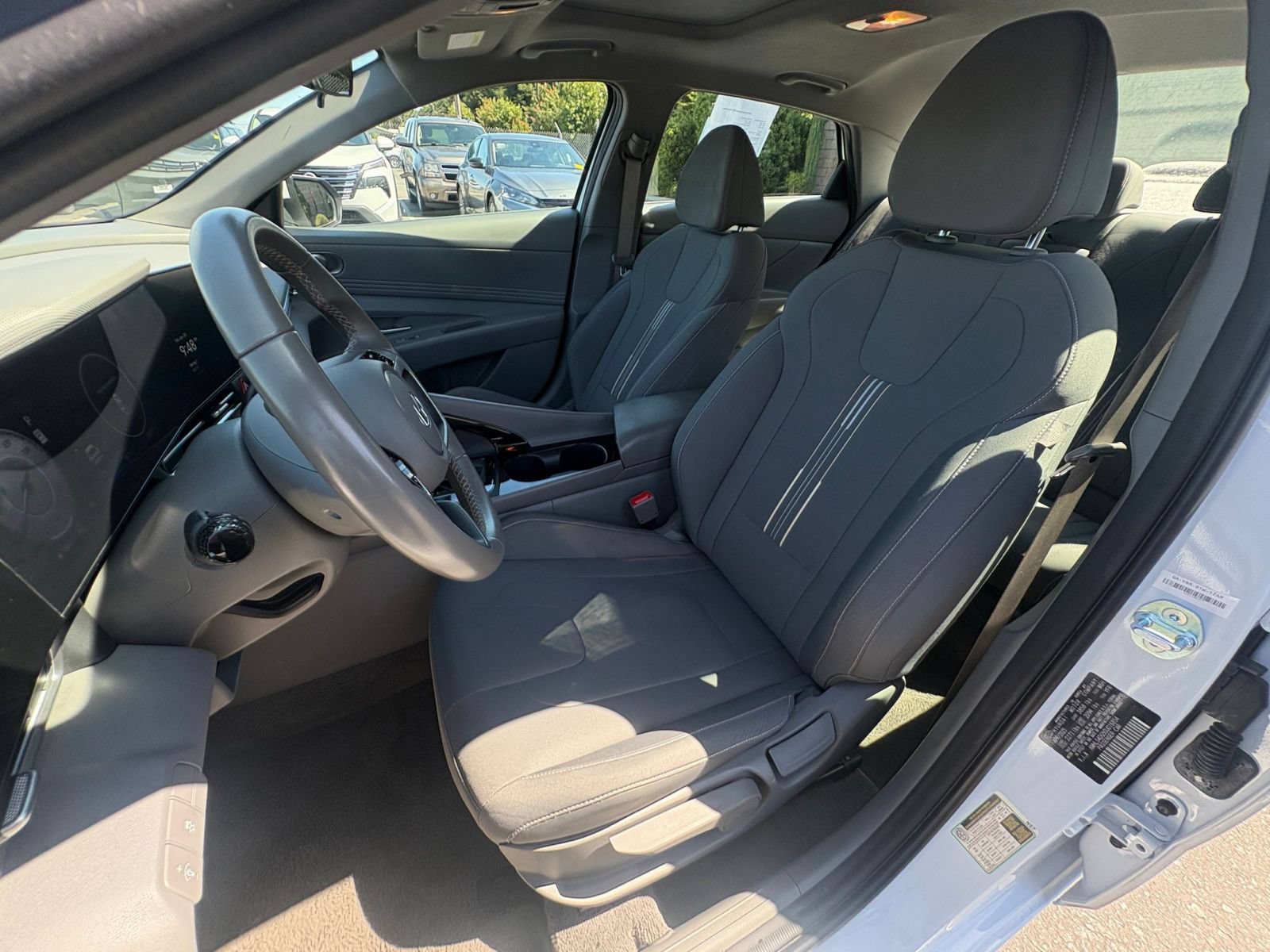 Used 2025 Hyundai Elantra SEL FWD image 37