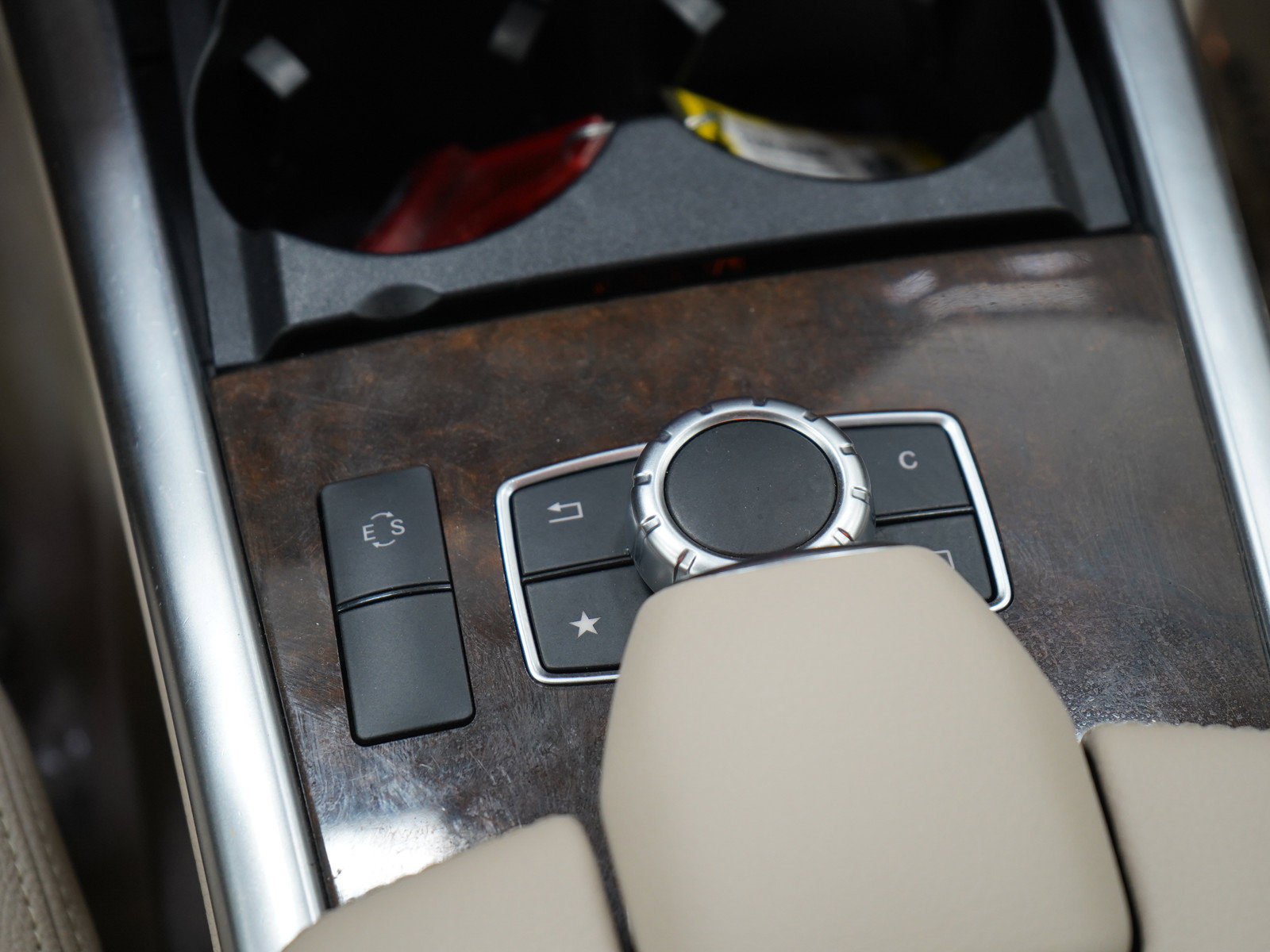 Used 2016 Mercedes-Benz E 350 4MATIC Wagon w/ Premium Package image 20