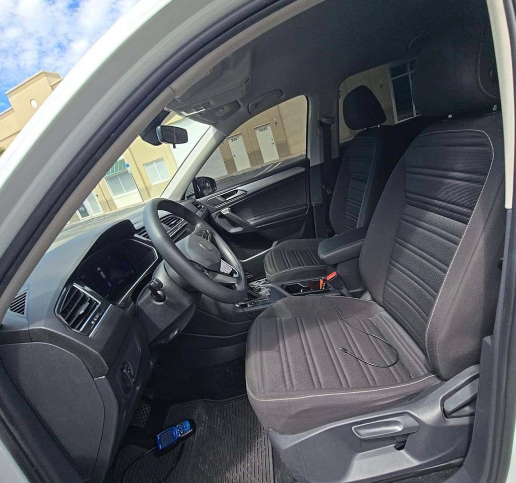 Used 2023 Volkswagen Tiguan S FWD image 6
