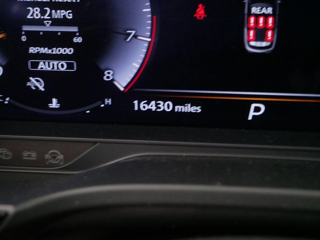 Used 2024 INFINITI QX60 Sensory image 35