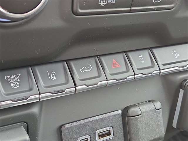 New 2025 Chevrolet Silverado 3500 W/T image 37