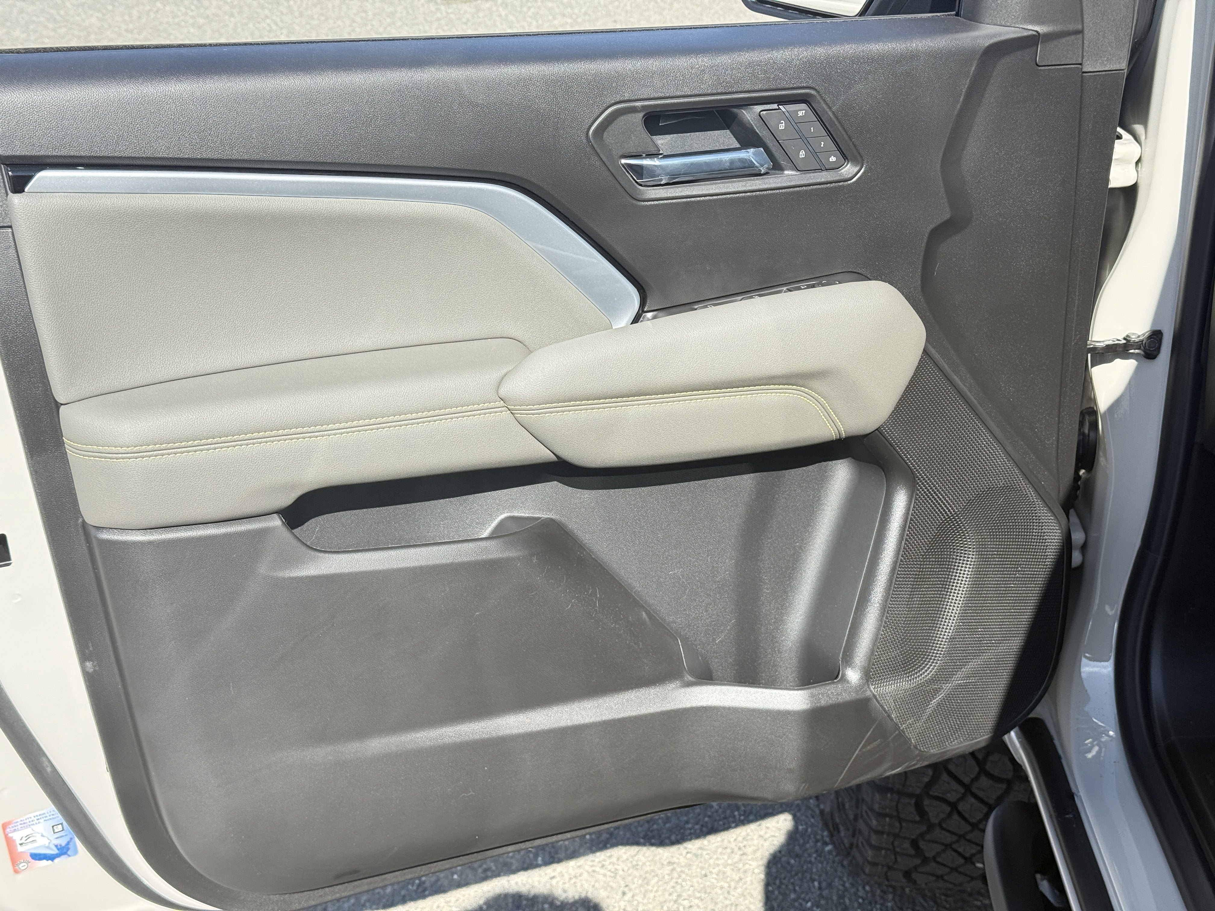 New 2026 Chevrolet Colorado ZR2 w/ ZR2 Bison Edition image 9