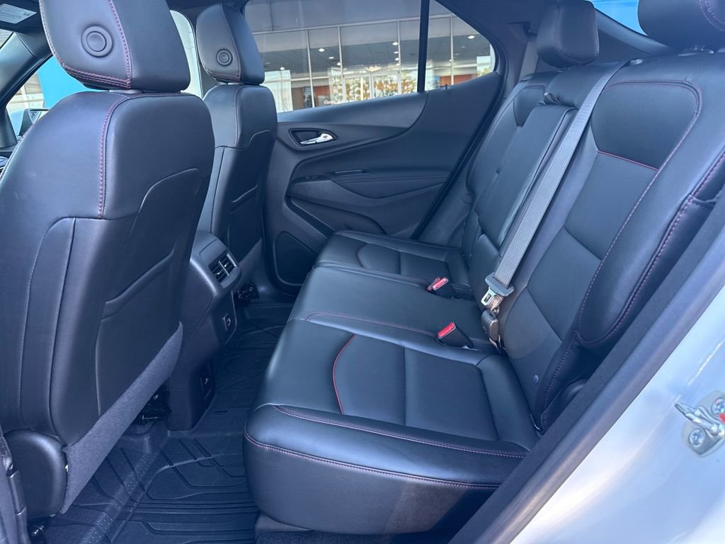 Used 2024 Chevrolet Equinox RS w/ RS Leather Package image 30