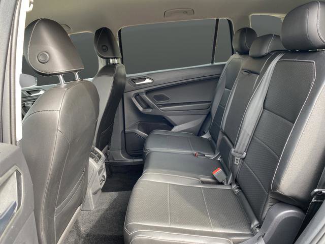 Used 2021 Volkswagen Tiguan SE image 26