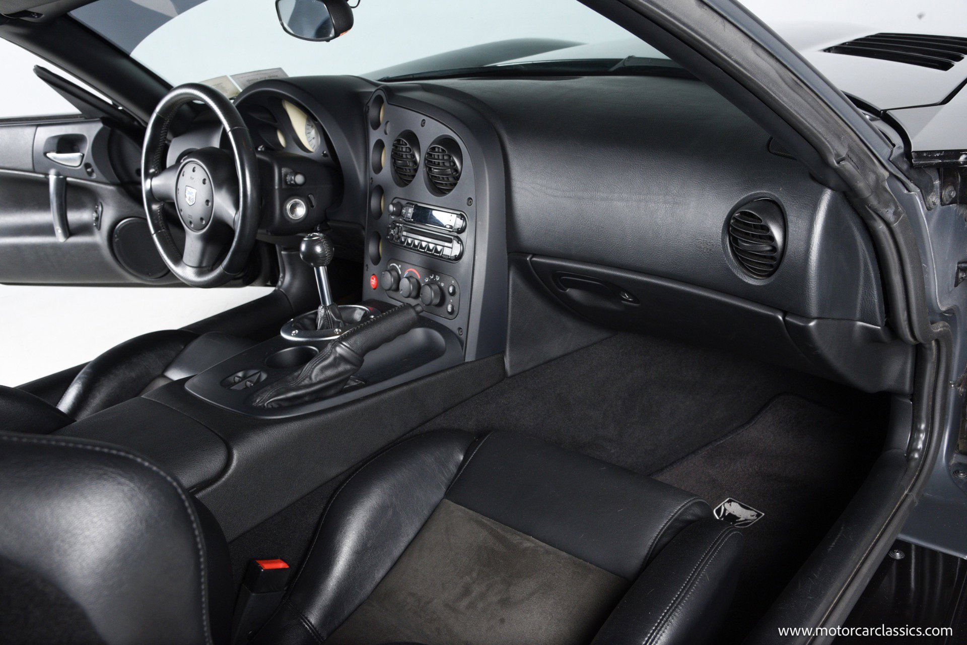 Used 2004 Dodge Viper SRT-10 RWD image 35