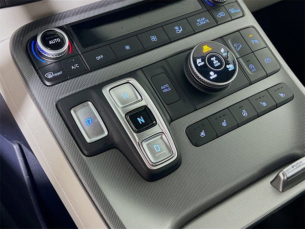 Used 2024 Hyundai Palisade Limited image 16