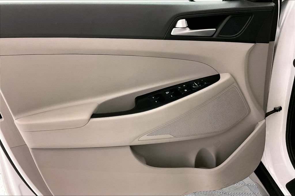 Used 2020 Hyundai Tucson SE AWD/4WD image 16