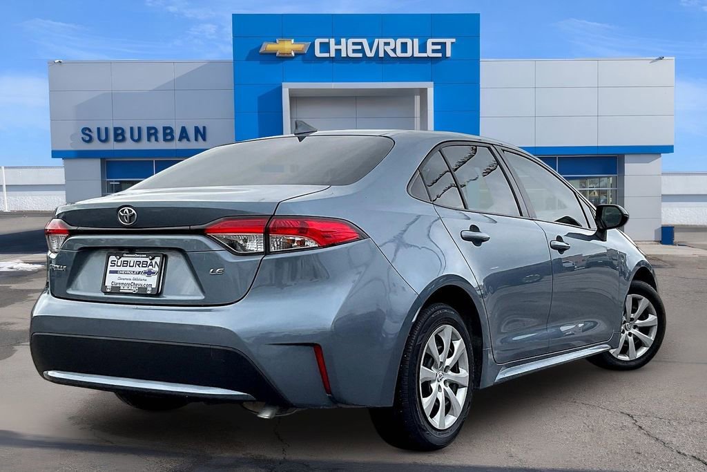 Used 2021 Toyota Corolla LE FWD image 2