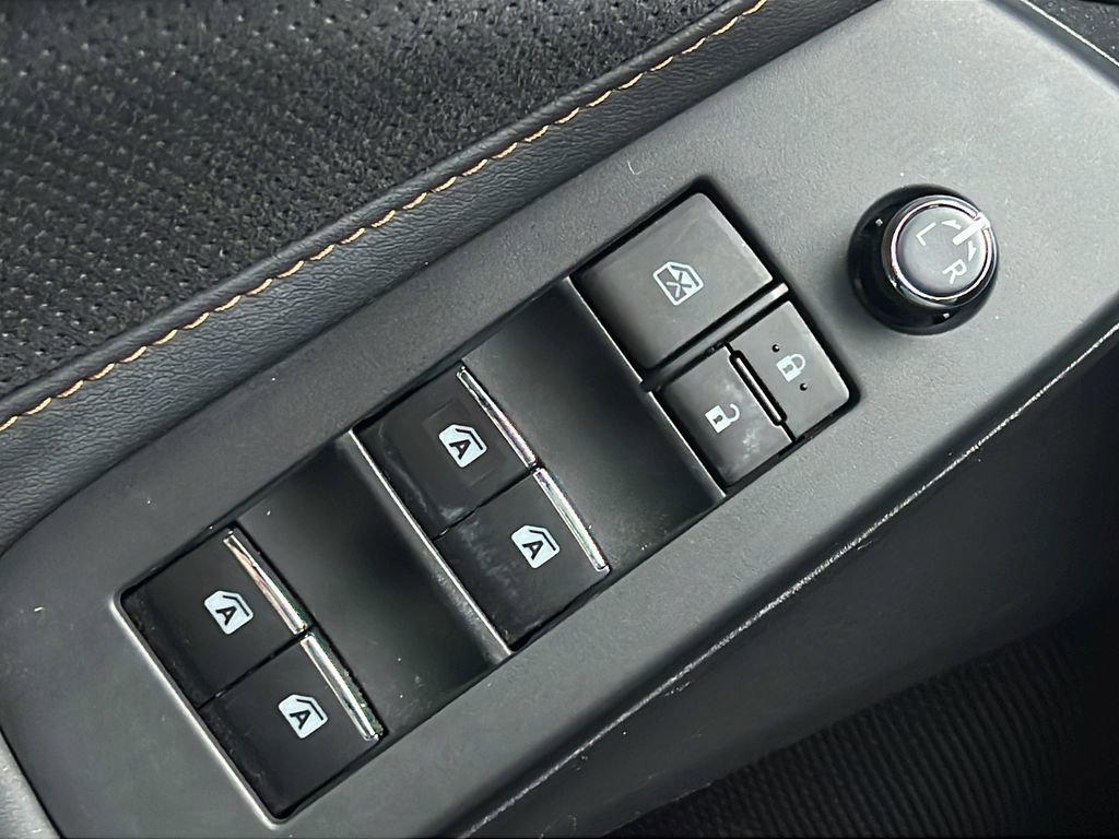 Used 2019 Toyota Avalon Touring FWD image 18