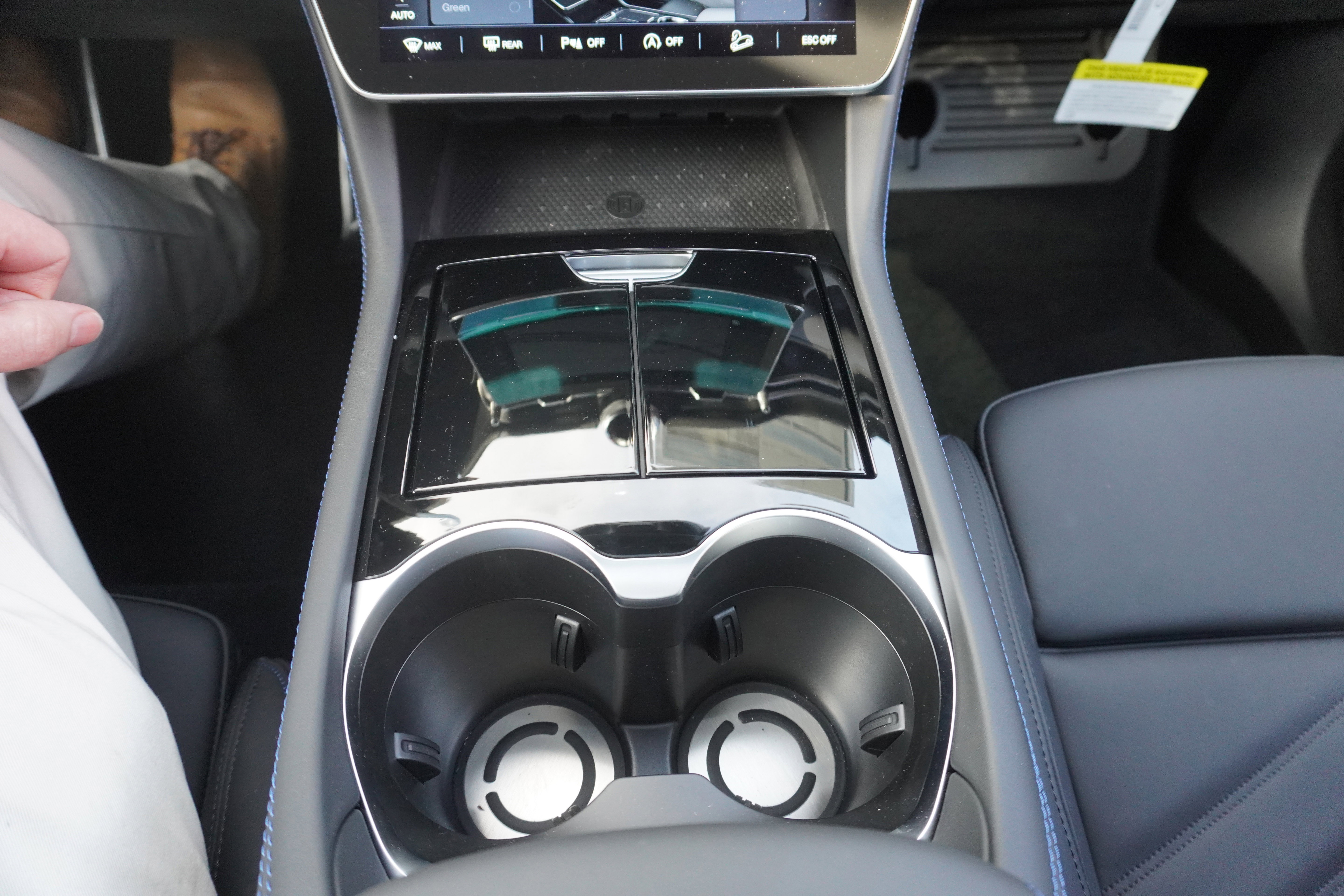 New 2025 Maserati Grecale Modena image 32