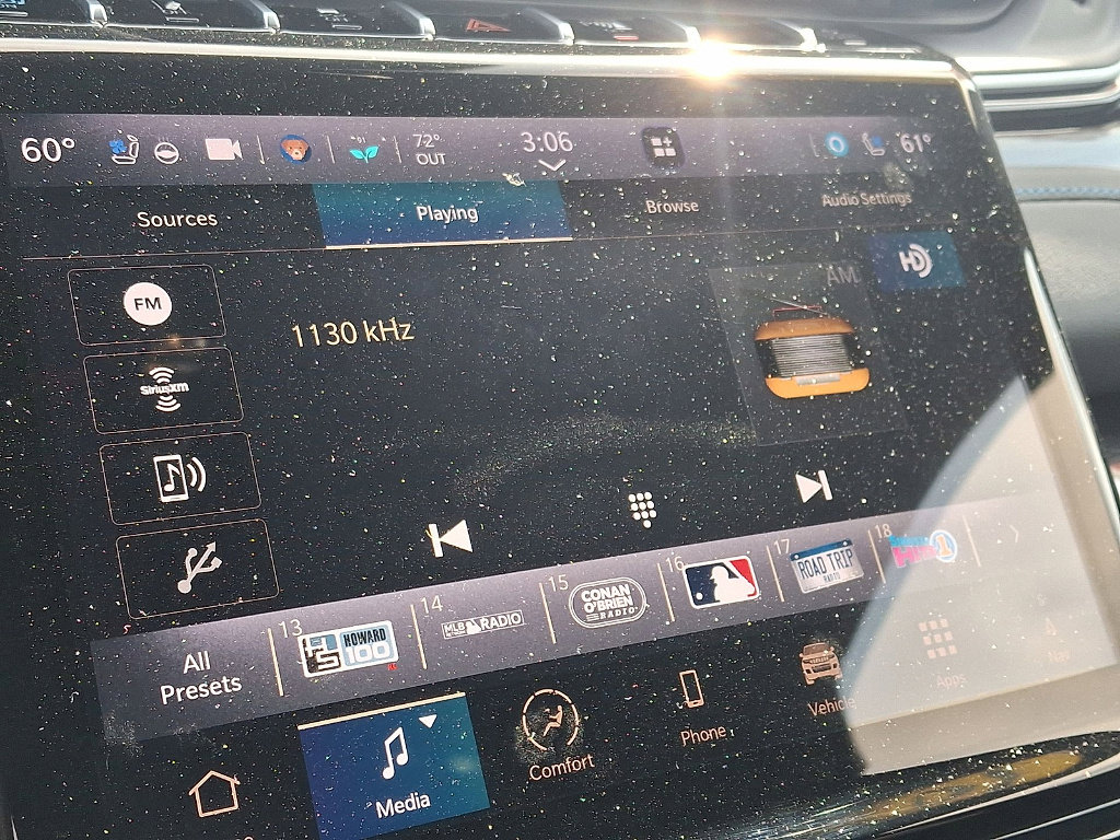 Used 2024 Jeep Grand Cherokee Trailhawk image 14