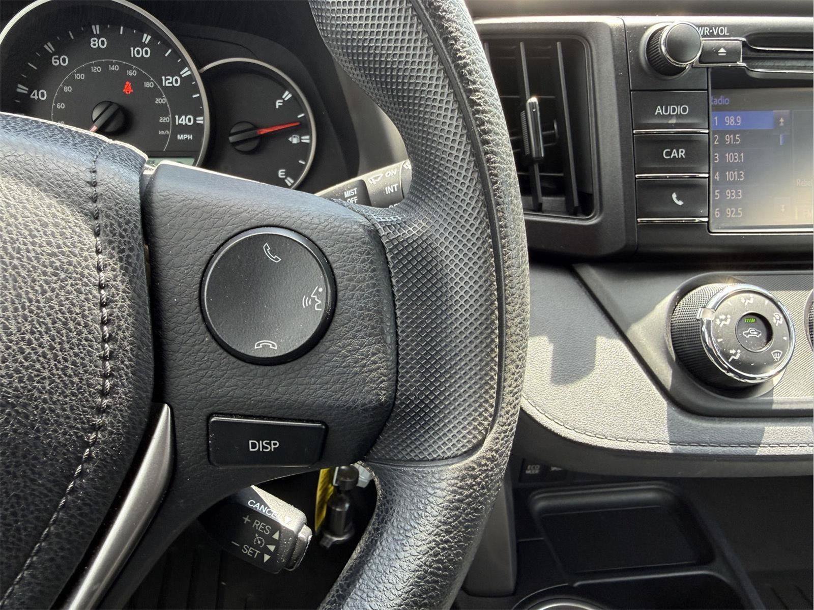 Used 2016 Toyota RAV4 LE AWD/4WD image 12