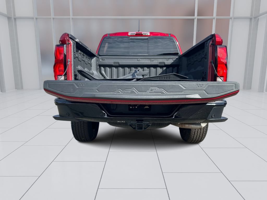 Used 2025 Chevrolet Colorado Z71 AWD/4WD image 17