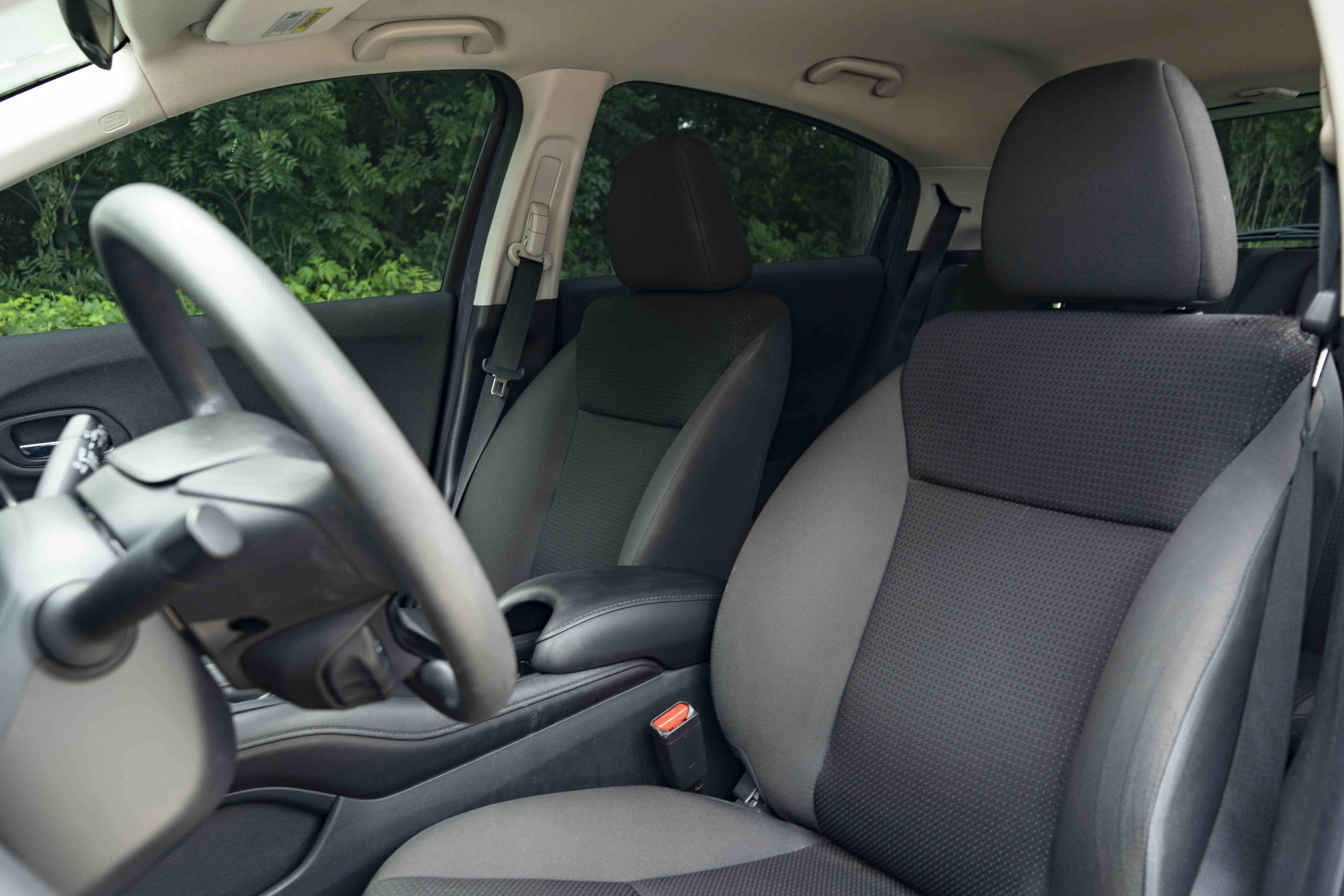 Certified 2022 Honda HR-V LX image 17