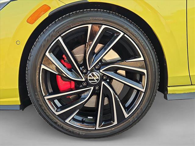 Used 2022 Volkswagen GTI Autobahn FWD image 25