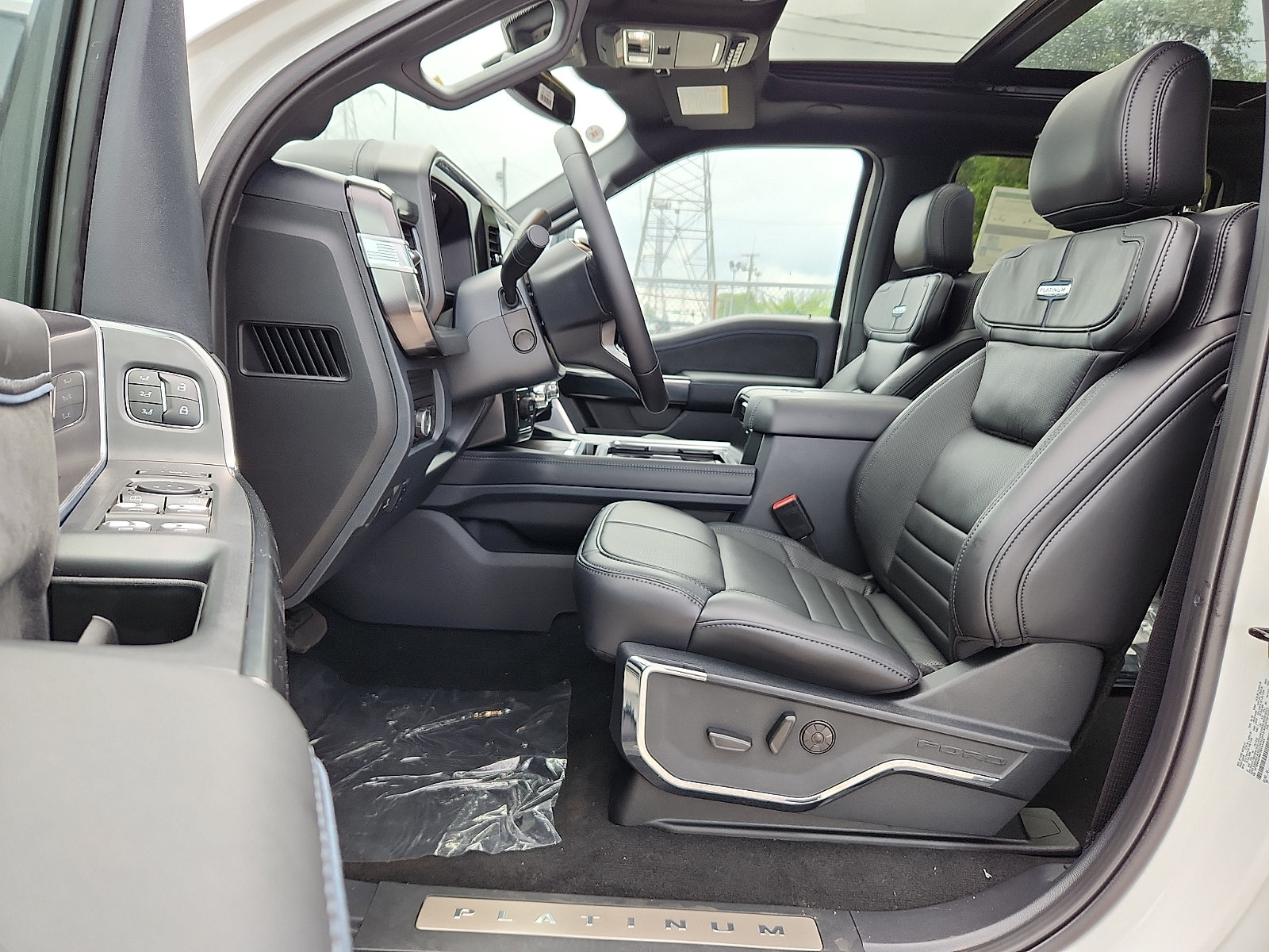 New 2026 Ford F450 Platinum AWD/4WD image 9