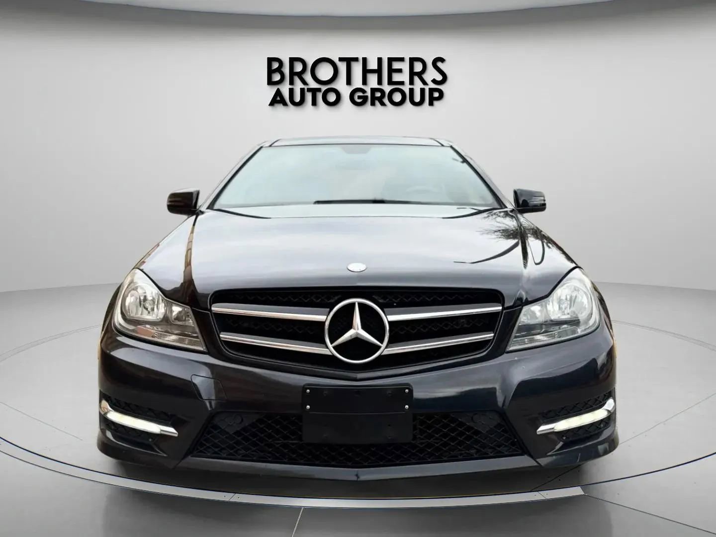 Used 2015 Mercedes-Benz C 350 4MATIC Coupe image 3