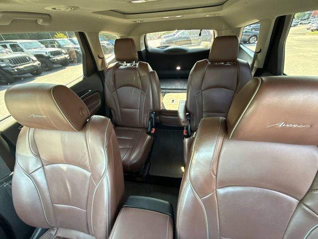 Used 2018 Buick Enclave Avenir w/ Avenir Technology Package AWD/4WD image 17