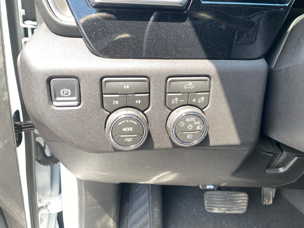 Used 2026 Chevrolet Silverado 2500 LT AWD/4WD image 23