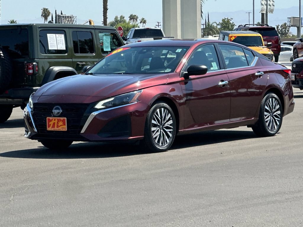 Used 2025 Nissan Altima 2.5 SV