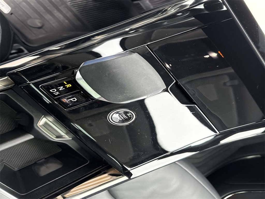 Used 2024 Land Rover Range Rover Sport Dynamic SE image 24