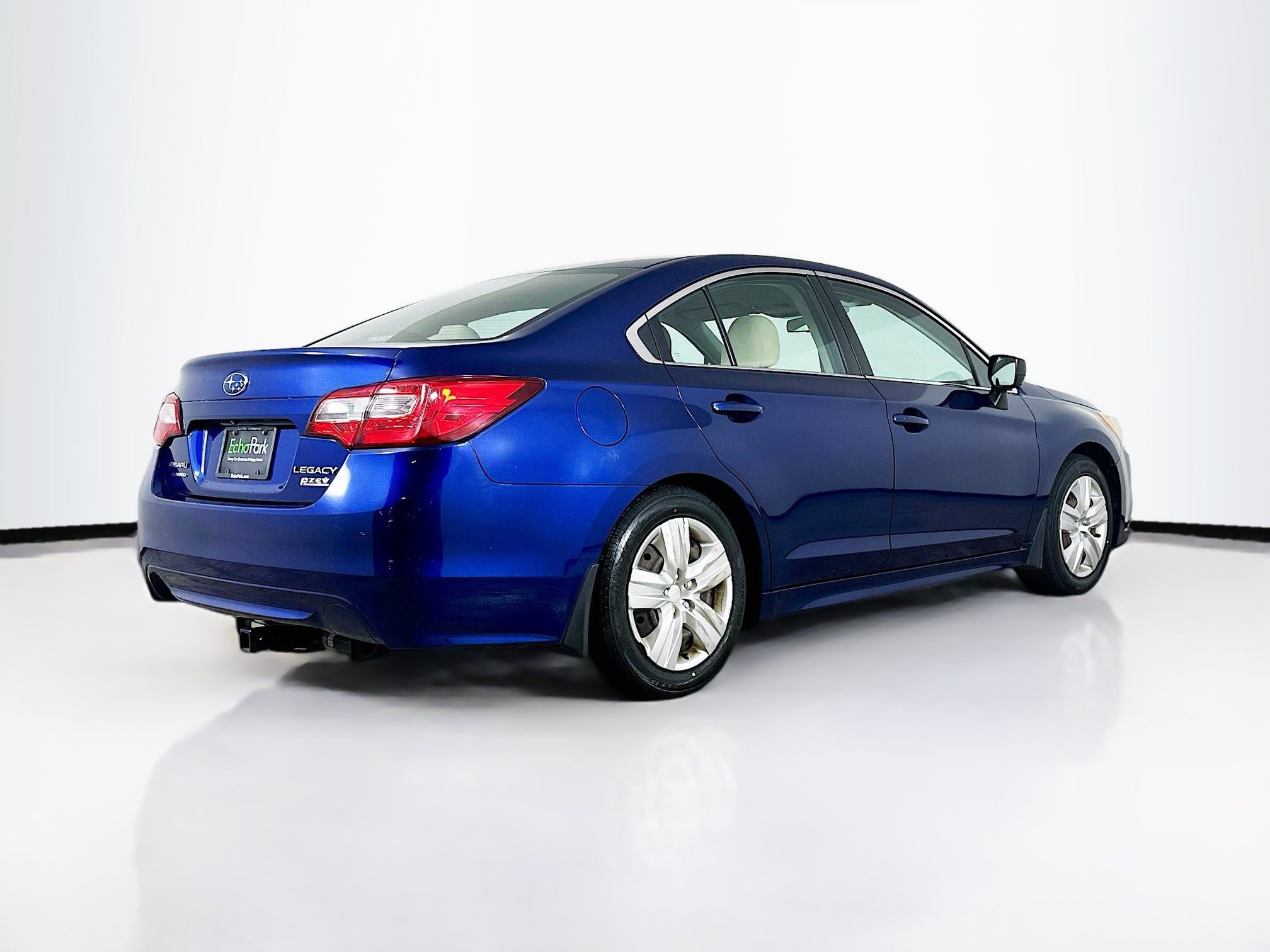 Used 2015 Subaru Legacy 2.5i AWD/4WD image 9