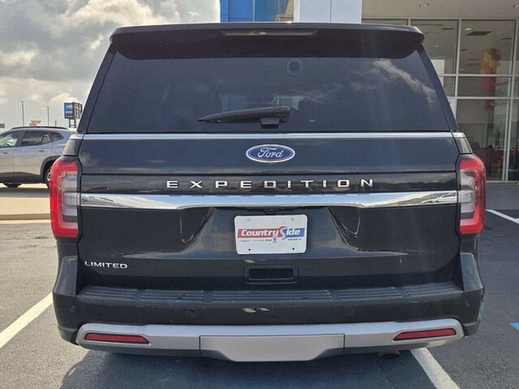 Used 2024 Ford Expedition Limited RWD image 4