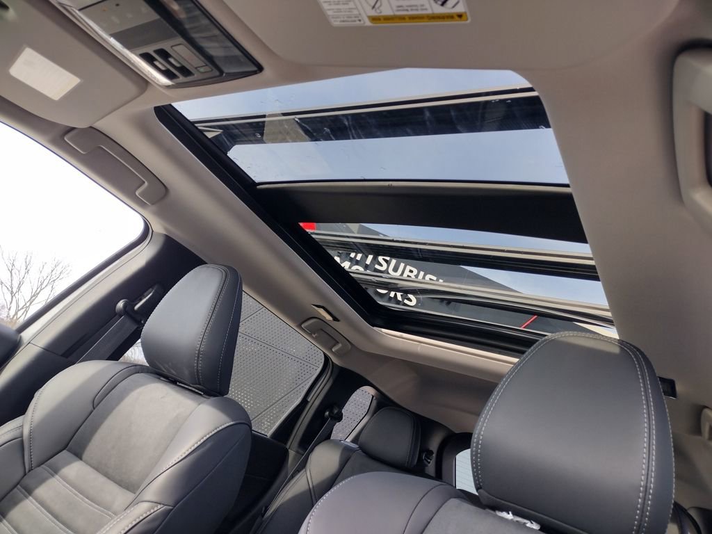 New 2026 Mitsubishi Outlander Trail Edition image 3