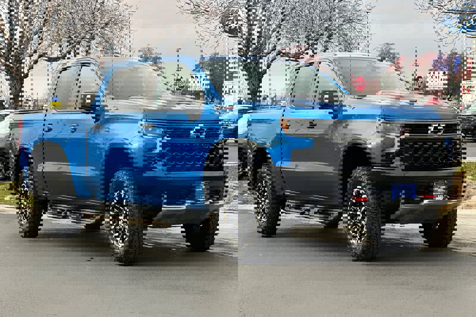 Used 2023 Chevrolet Silverado 1500 ZR2 w/ Technology Package image 9