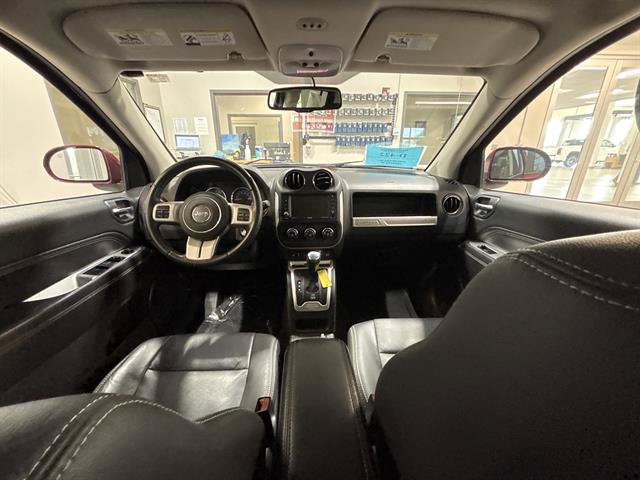 Used 2015 Jeep Compass Limited AWD/4WD image 23