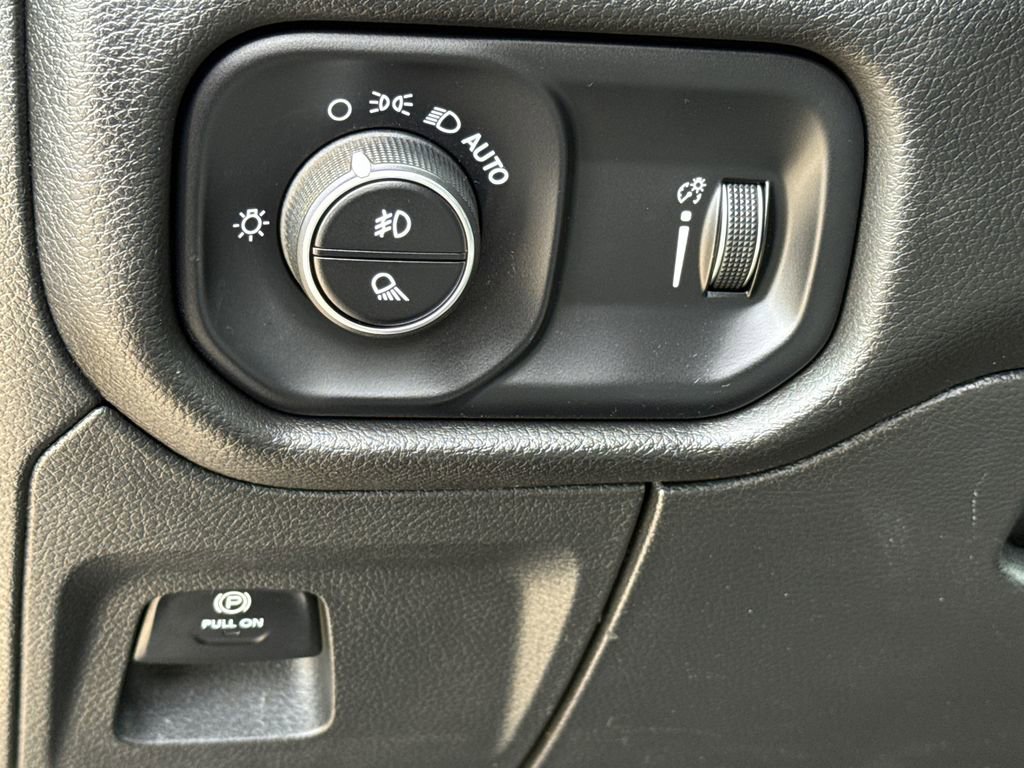 Used 2023 RAM 1500 Lone Star image 26