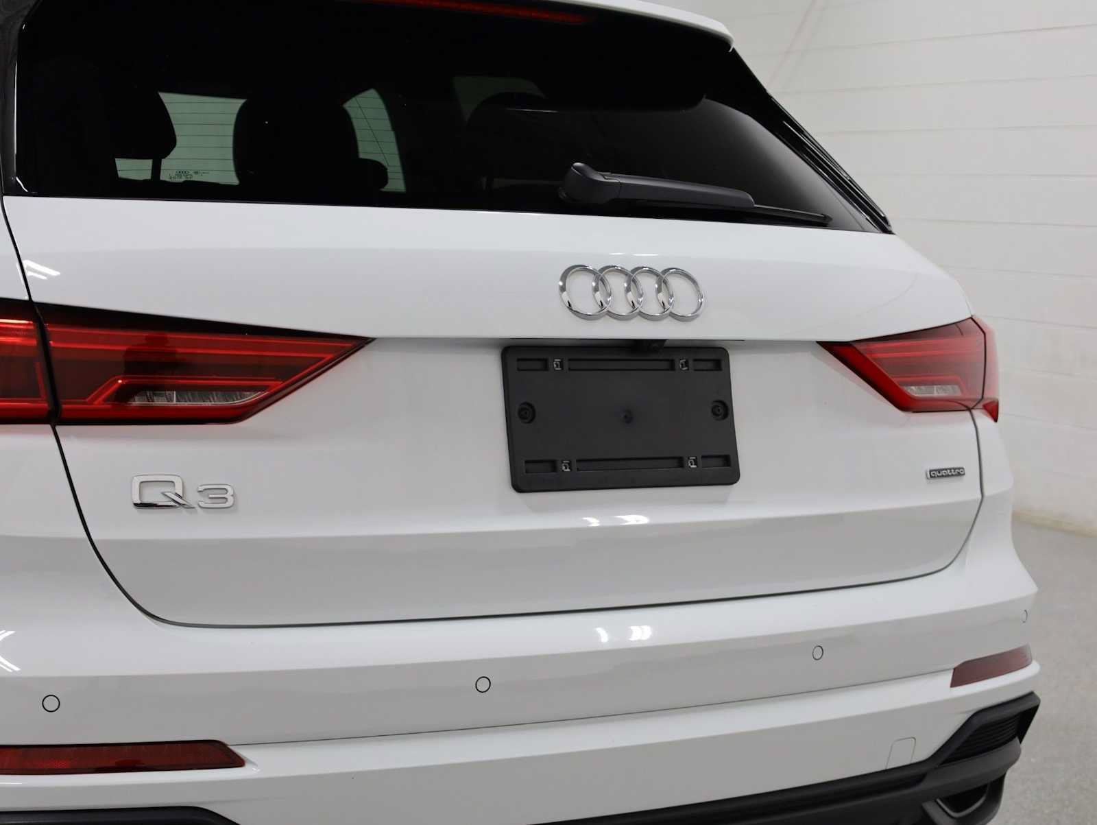 Used 2025 Audi Q3 2.0T Premium Plus AWD/4WD image 8