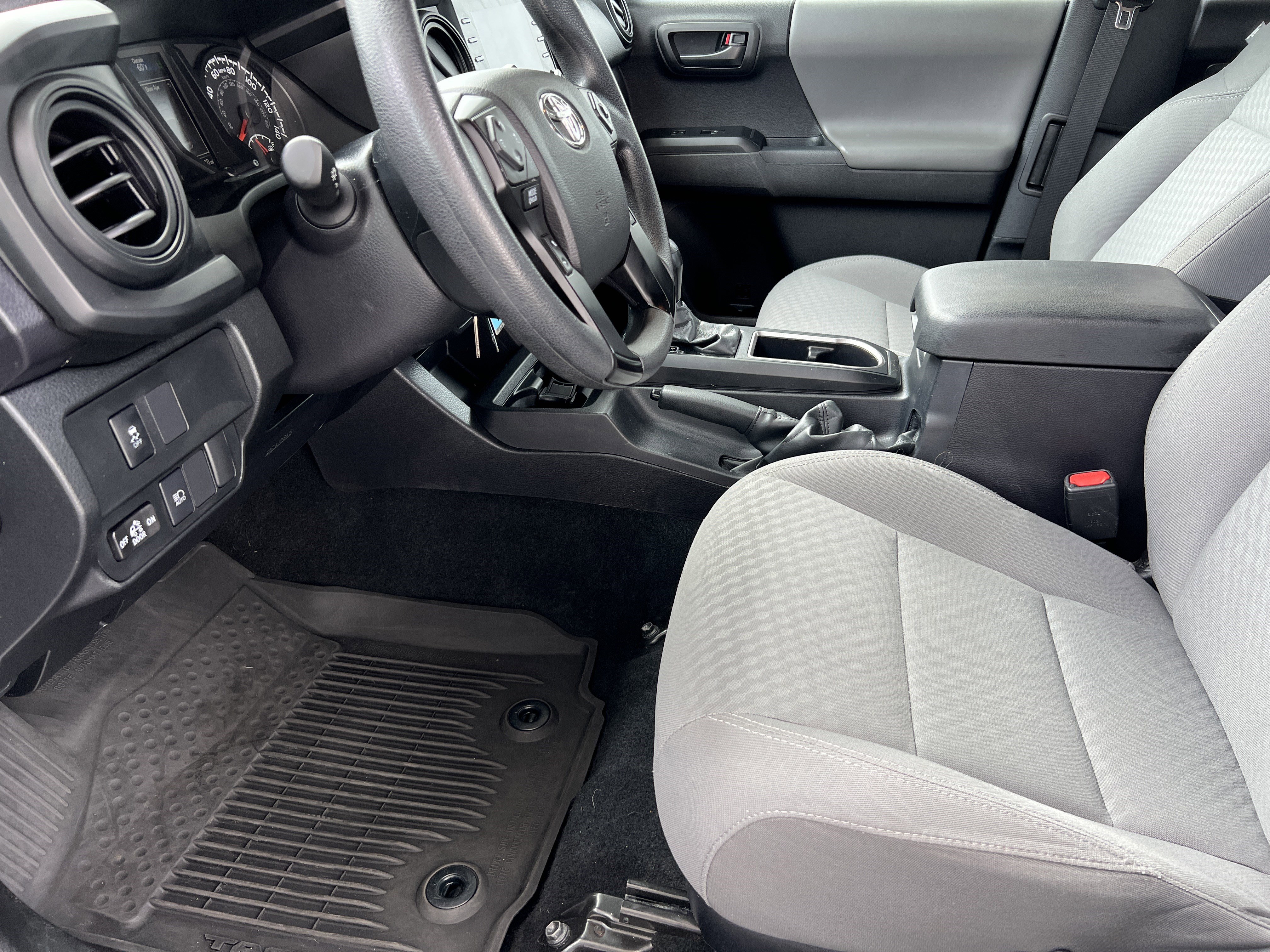 Used 2022 Toyota Tacoma SR AWD/4WD image 13