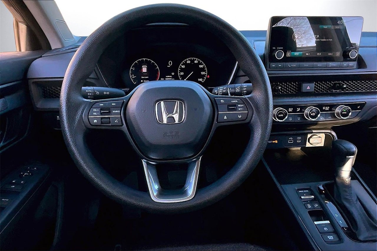 Used 2025 Honda CR-V EX image 10