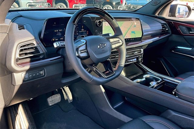 Used 2025 Chevrolet Traverse RS w/ LPO, Floor Liner Package image 17