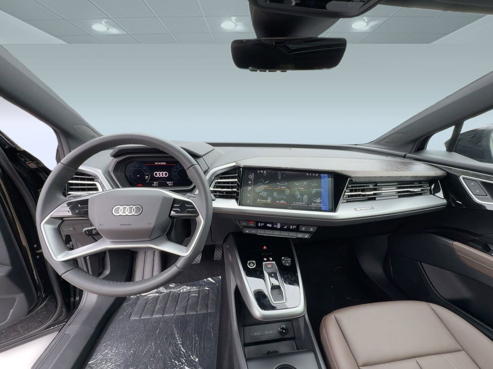 New 2026 Audi Q4 e-tron Premium Plus image 16