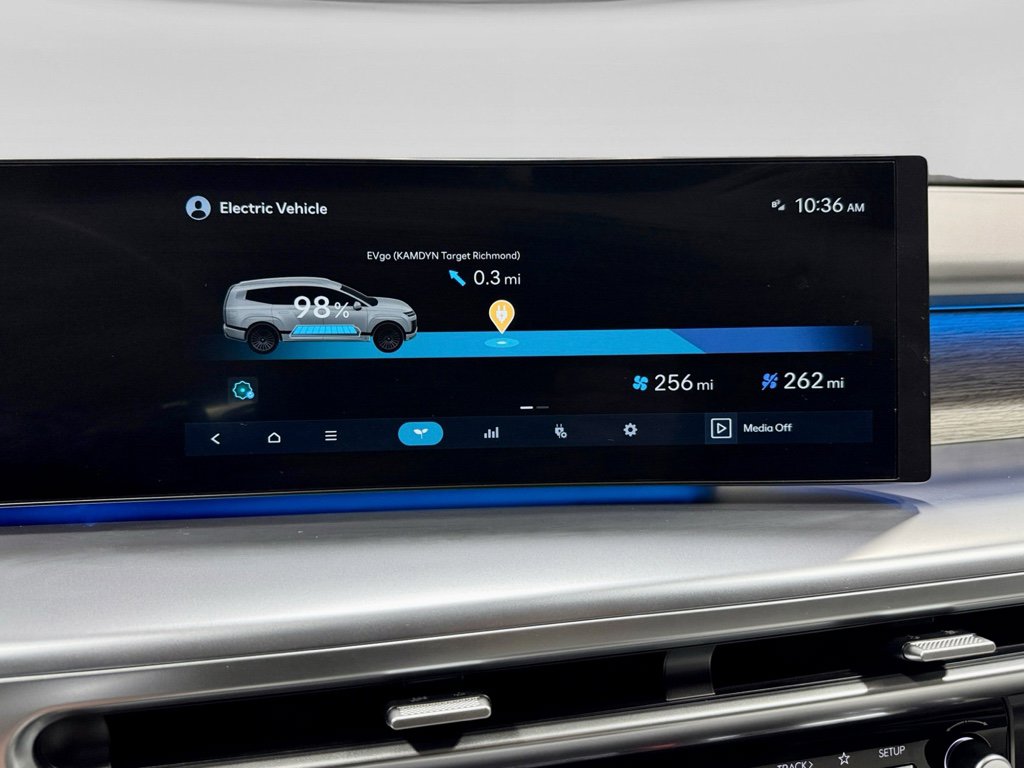 Used 2026 Hyundai Ioniq 9 SEL image 13