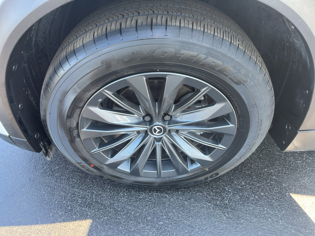 Certified 2025 MAZDA CX-70 3.3 Turbo w/ Preferred Package image 47